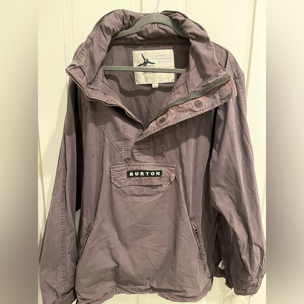 Burton pullover jacket w/zip compartment hood and front pouch pocket.